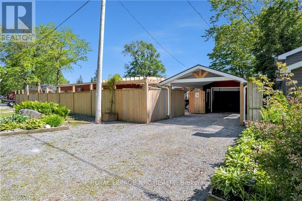 












8 HOOVER POINT LANE

,
Haldimand,




Ontario
N0A1P0

