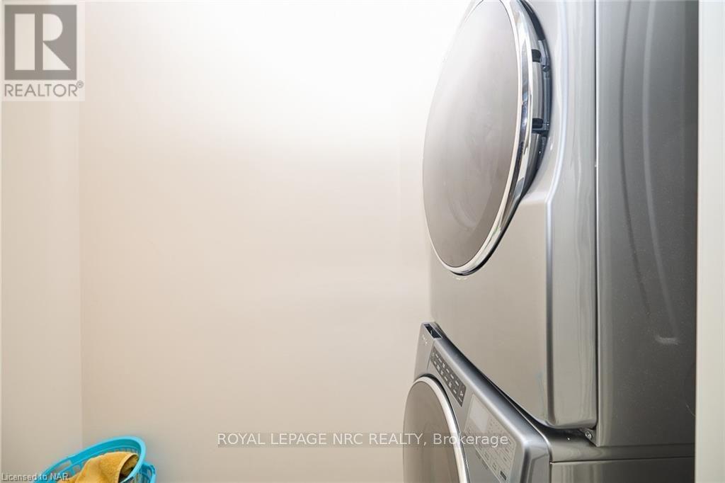 












130 ACACIA ROAD

,
Pelham (Fonthill),




Ontario
L0S1E6

