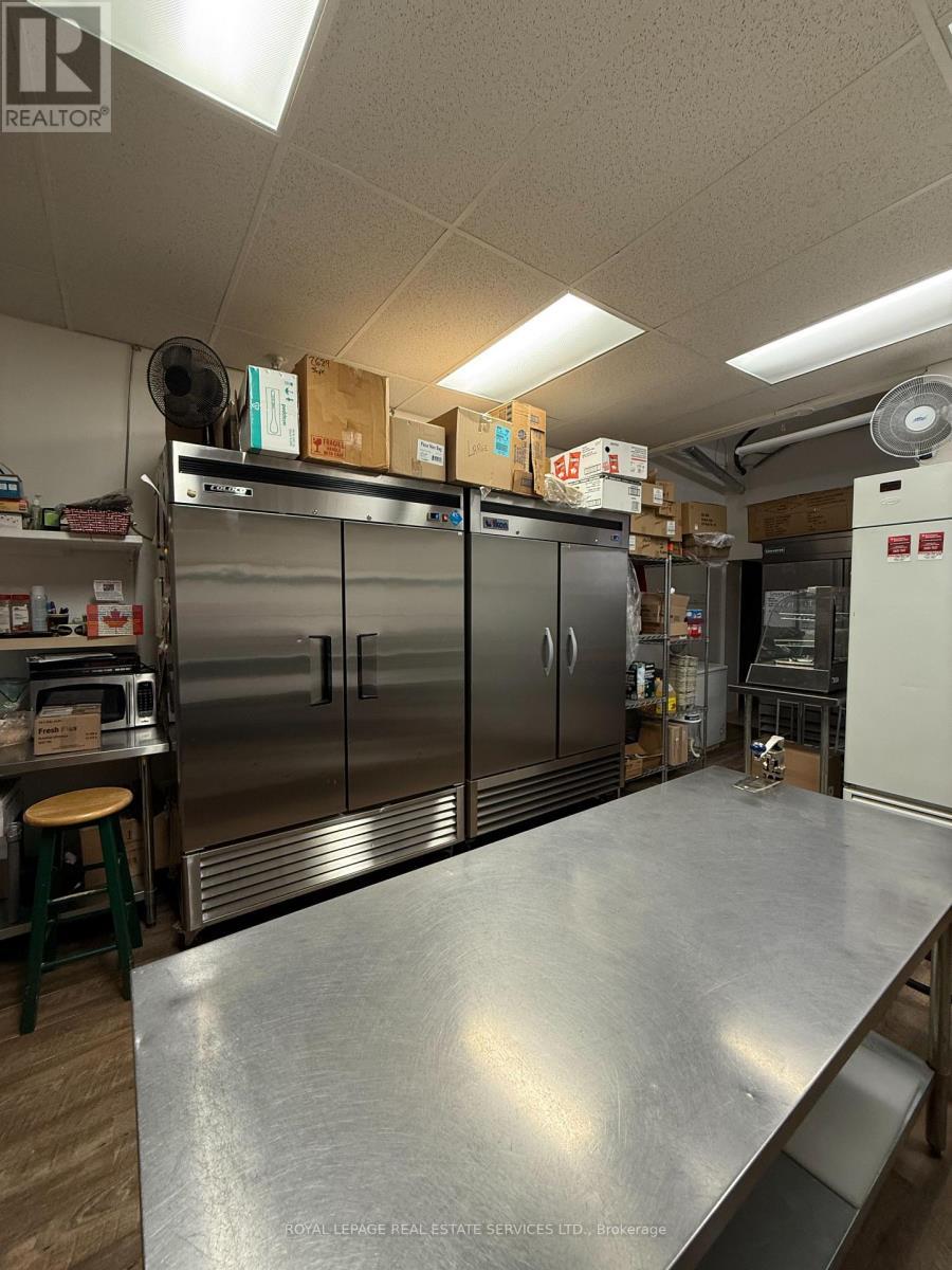 












18 MAIN STREET S

,
Brampton,




Ontario
L5W2C3

