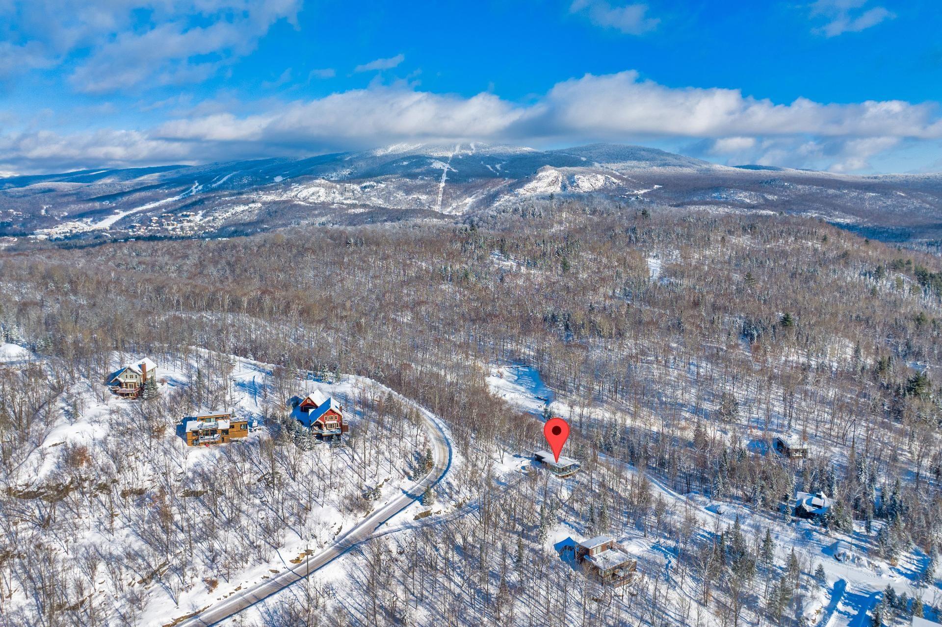 









315


Ch. de l'Aventure

,
Mont-Tremblant,




QC
J8E0E4

