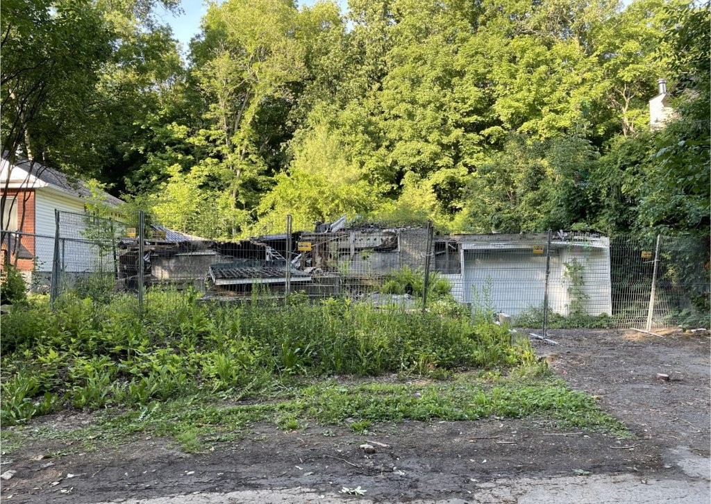 









1241


Rue Chalutier

,
Laval (Fabreville),







QC
H7R4V7

