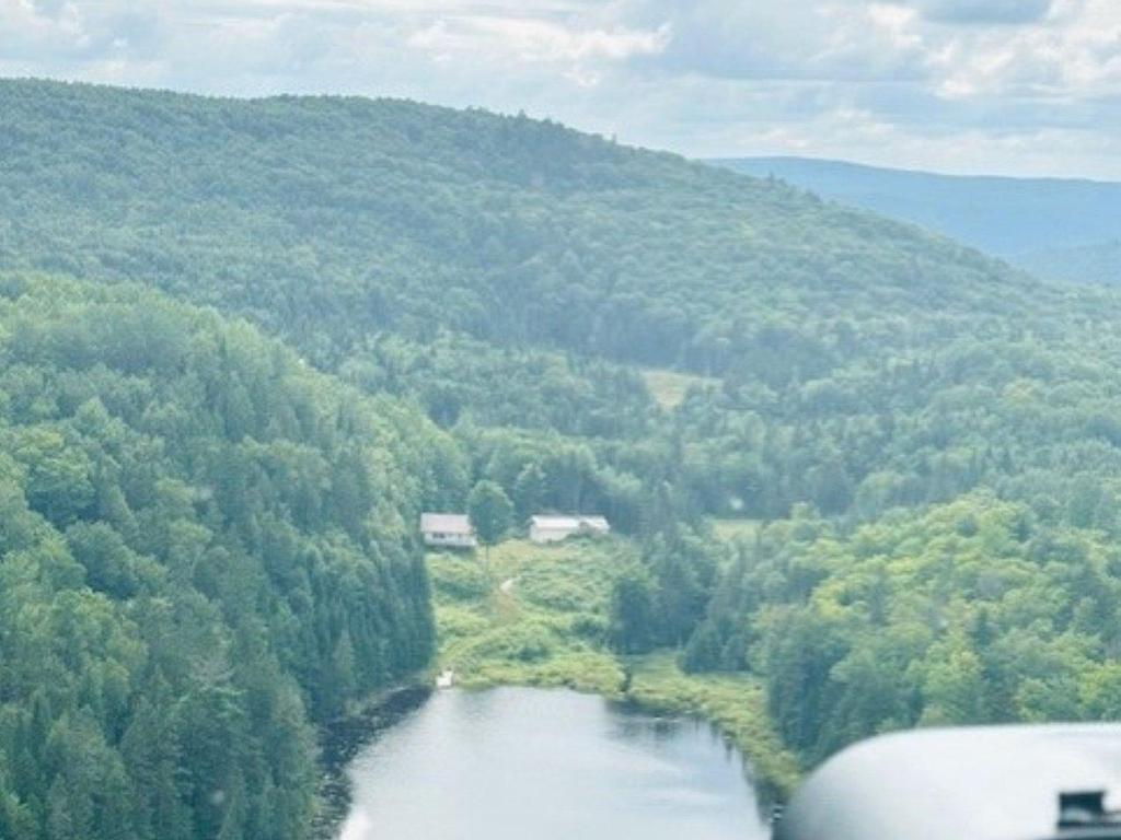 









1Z


Ch. du Petit-Lac-Long

,
Mandeville,







QC
J0K1L0

