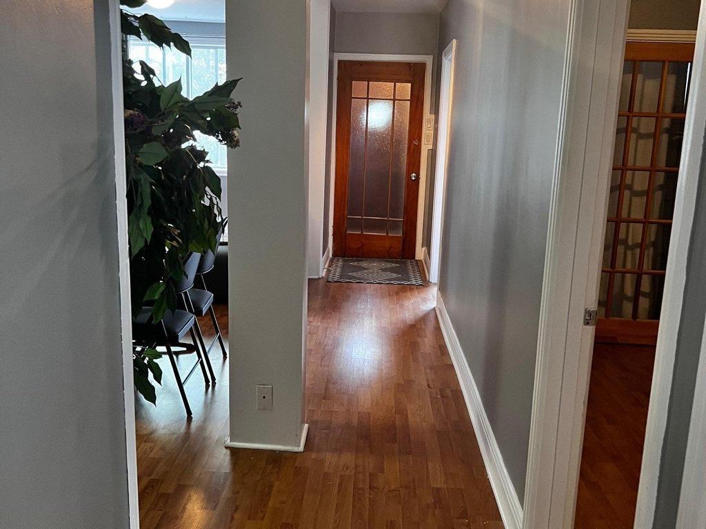 









2644


Rue Hogan

,
Montréal (Ville-Marie),




QC
H2K2T6


