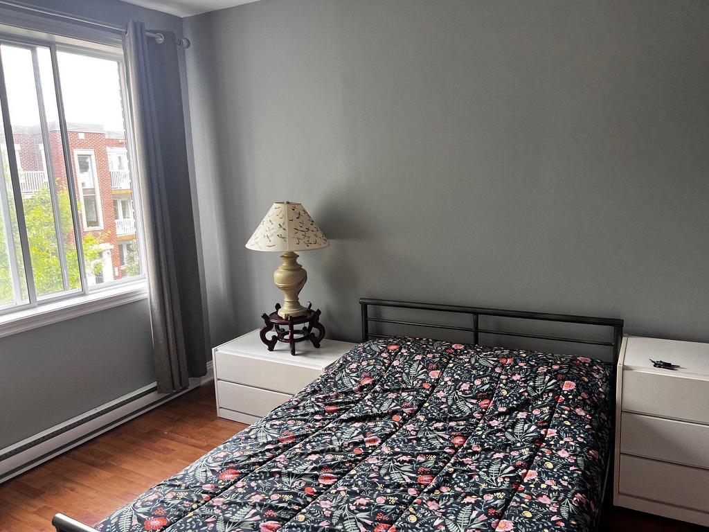 









2644


Rue Hogan

,
Montréal (Ville-Marie),




QC
H2K2T6

