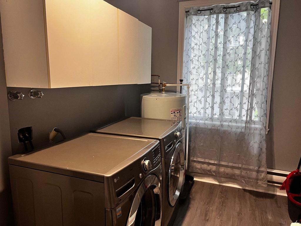 









2644


Rue Hogan

,
Montréal (Ville-Marie),




QC
H2K2T6

