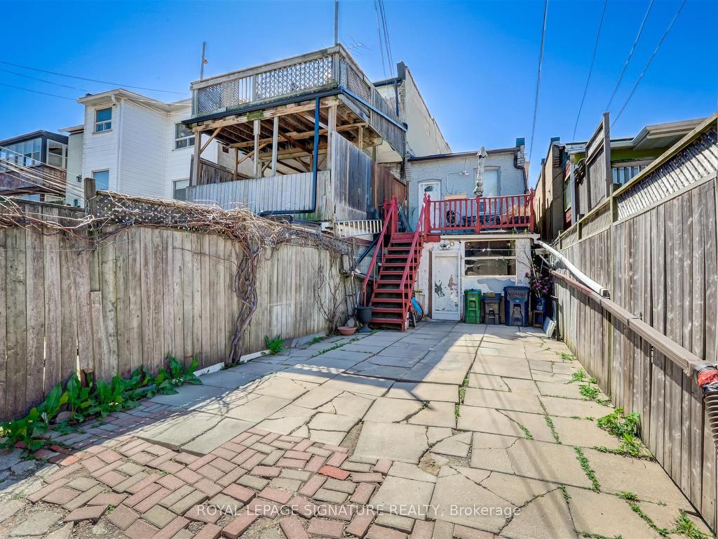 









3142


Dundas

Street West,
Toronto,




ON
M6P 2A1

