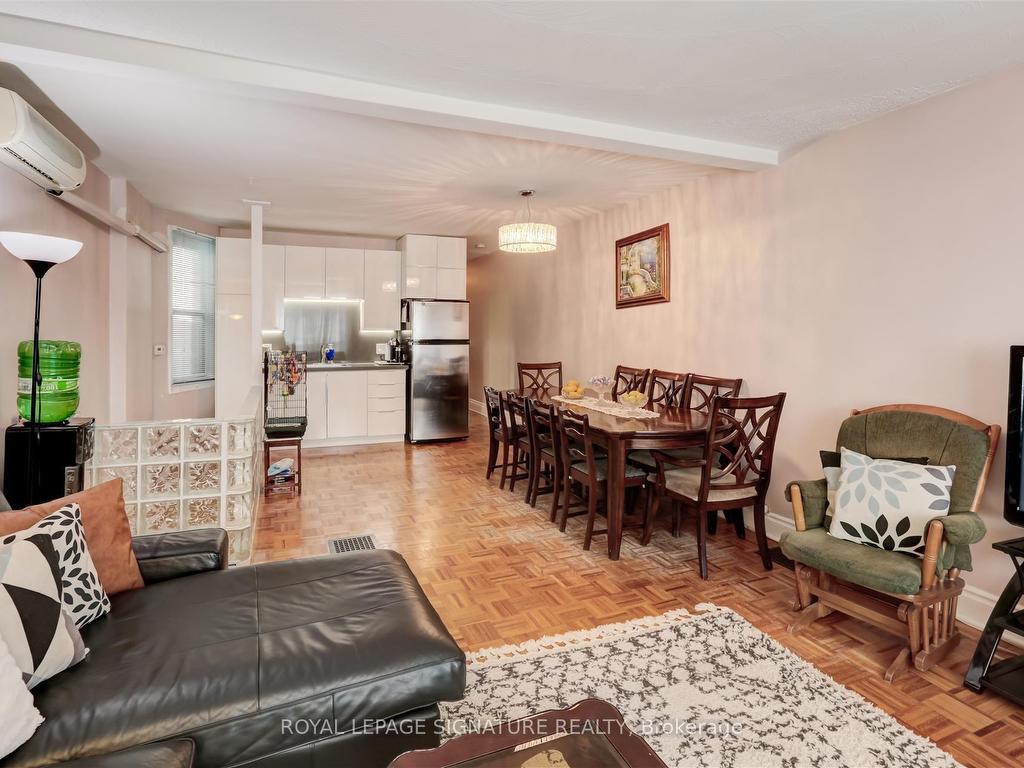 









3142


Dundas

Street West,
Toronto,




ON
M6P 2A1

