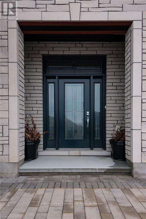 












5 ZEPHYR HEIGHTS

,
North Bay (Airport),




Ontario
P1B8G2

