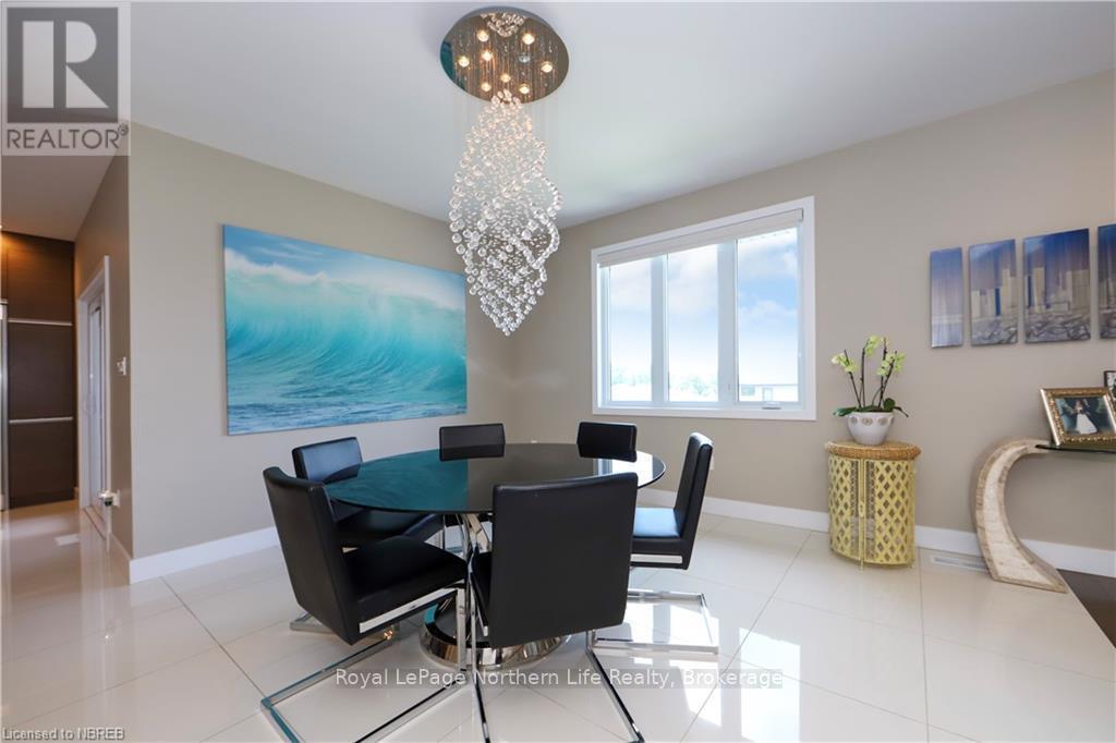 












5 ZEPHYR HEIGHTS

,
North Bay (Airport),




Ontario
P1B8G2

