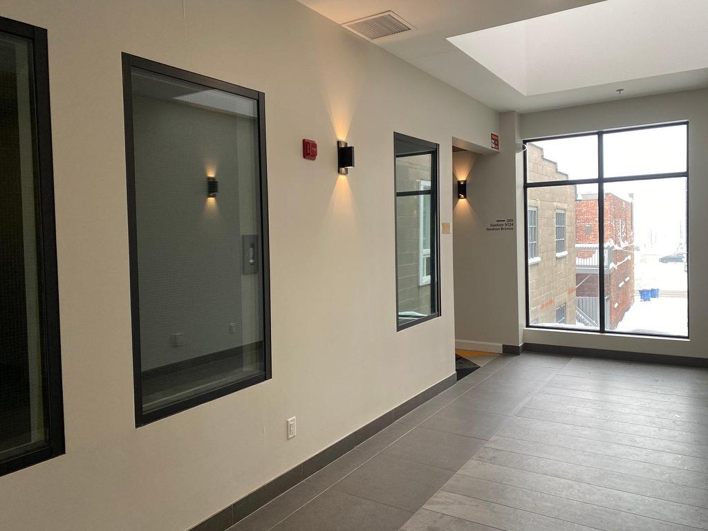 









72


Rue de la Gare

, 206,
Saint-Jérôme,




QC
J7Z2B8

