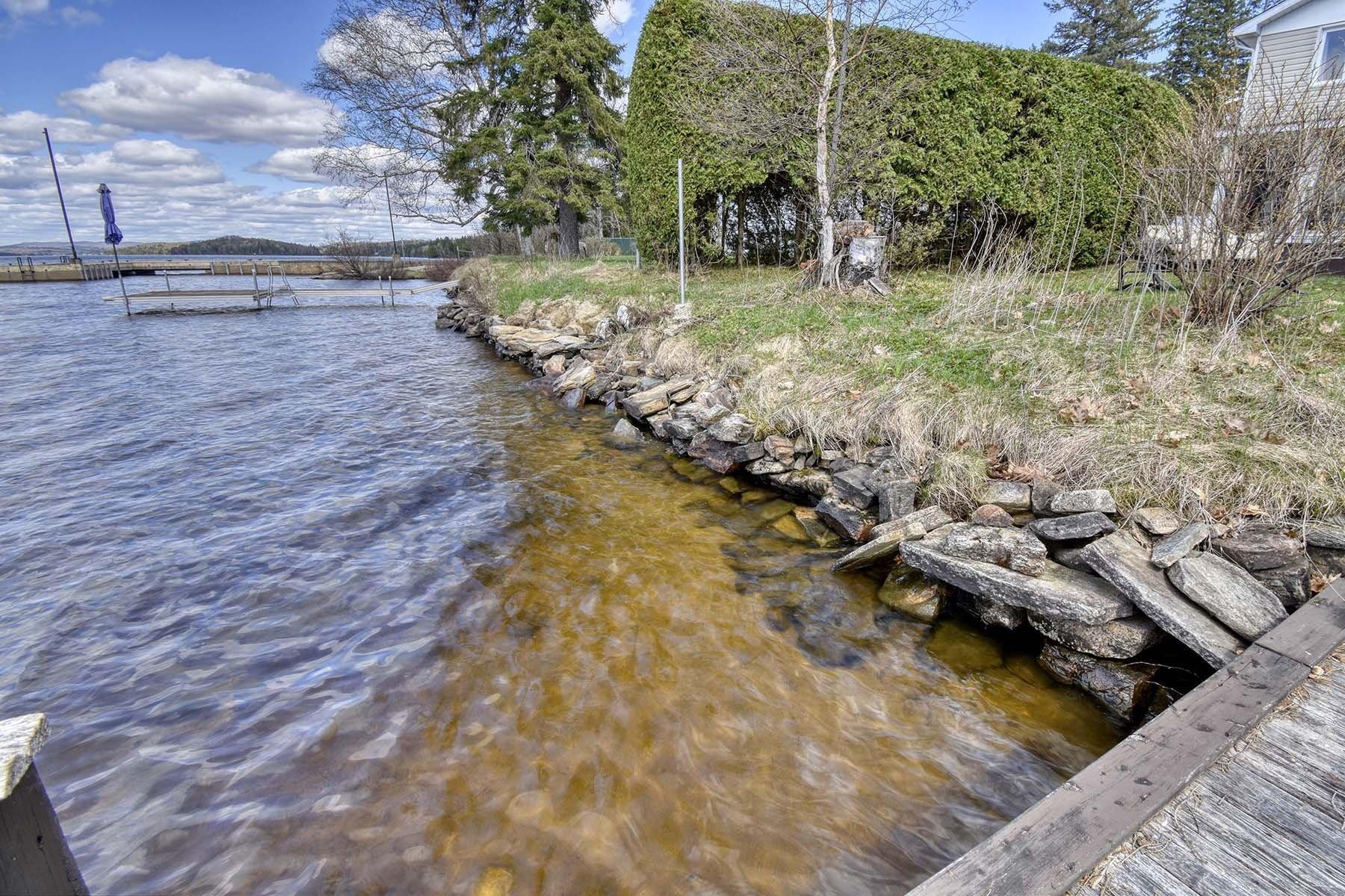 









76

 - 2


Ch. du Lac-Chaud

,
La Macaza,




QC
J0T1R0

