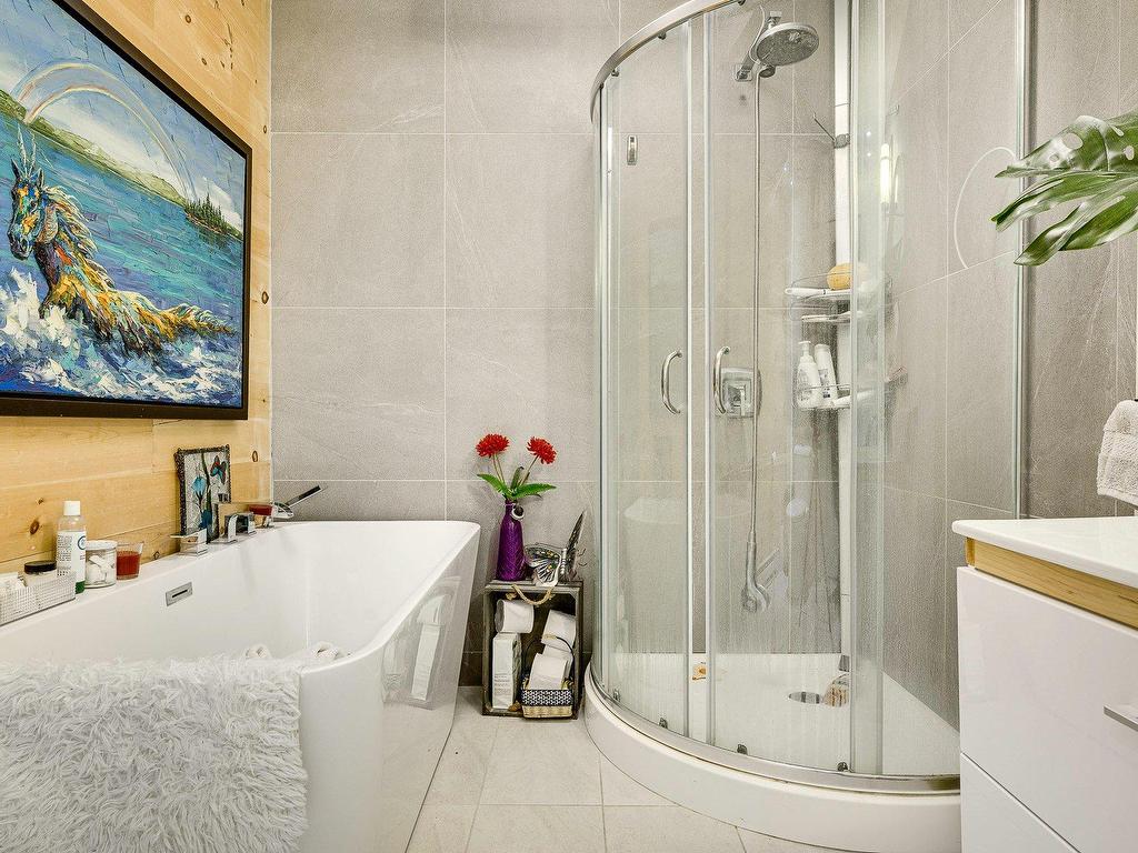 









4109


Rue de la Paroi

,
Sainte-Adèle,




QC
J8B0E7

