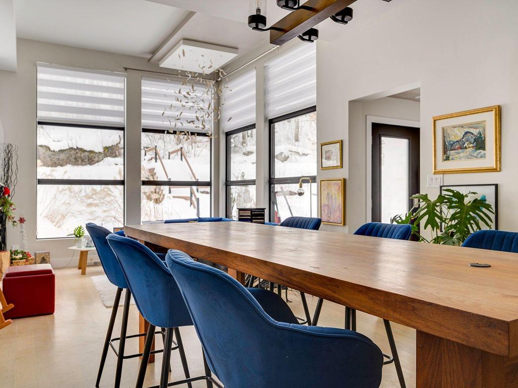 









4109


Rue de la Paroi

,
Sainte-Adèle,




QC
J8B0E7


