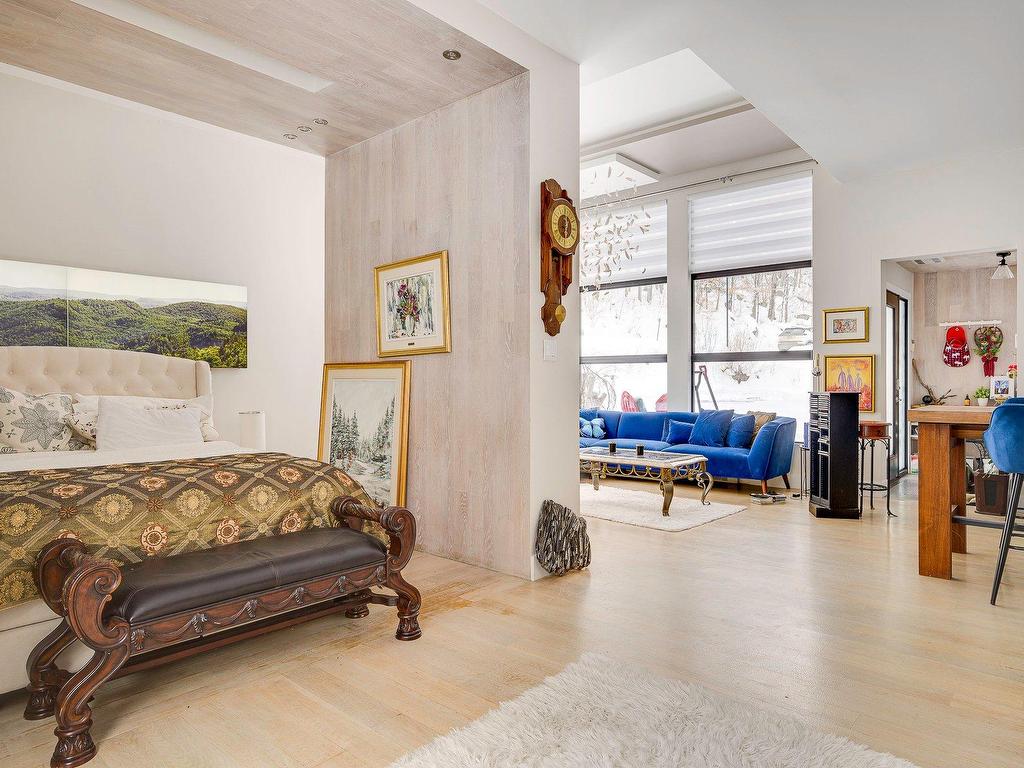 









4109


Rue de la Paroi

,
Sainte-Adèle,




QC
J8B0E7

