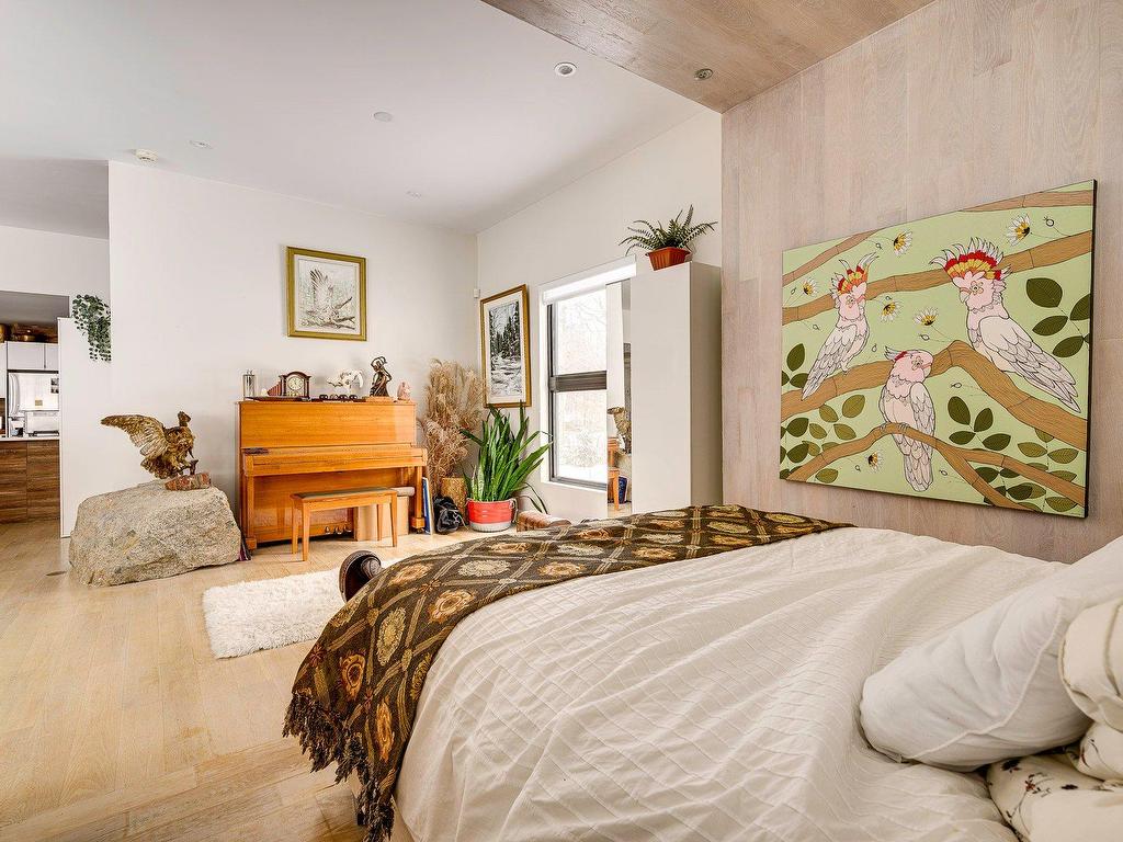 









4109


Rue de la Paroi

,
Sainte-Adèle,




QC
J8B0E7

