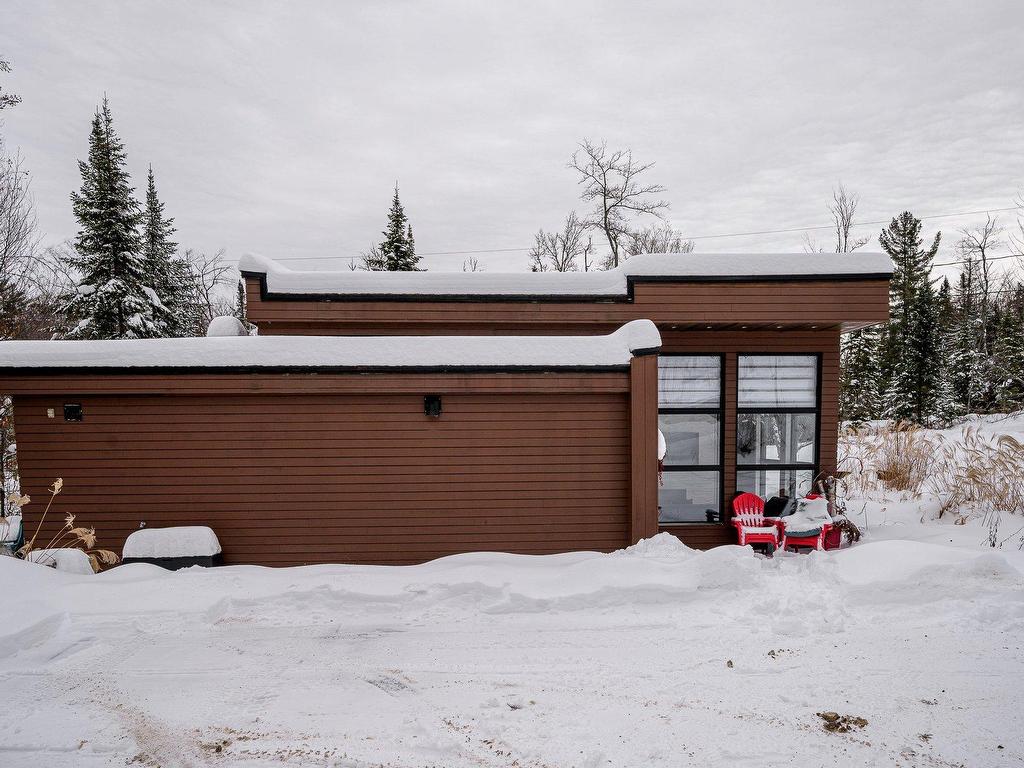 









4109


Rue de la Paroi

,
Sainte-Adèle,




QC
J8B0E7

