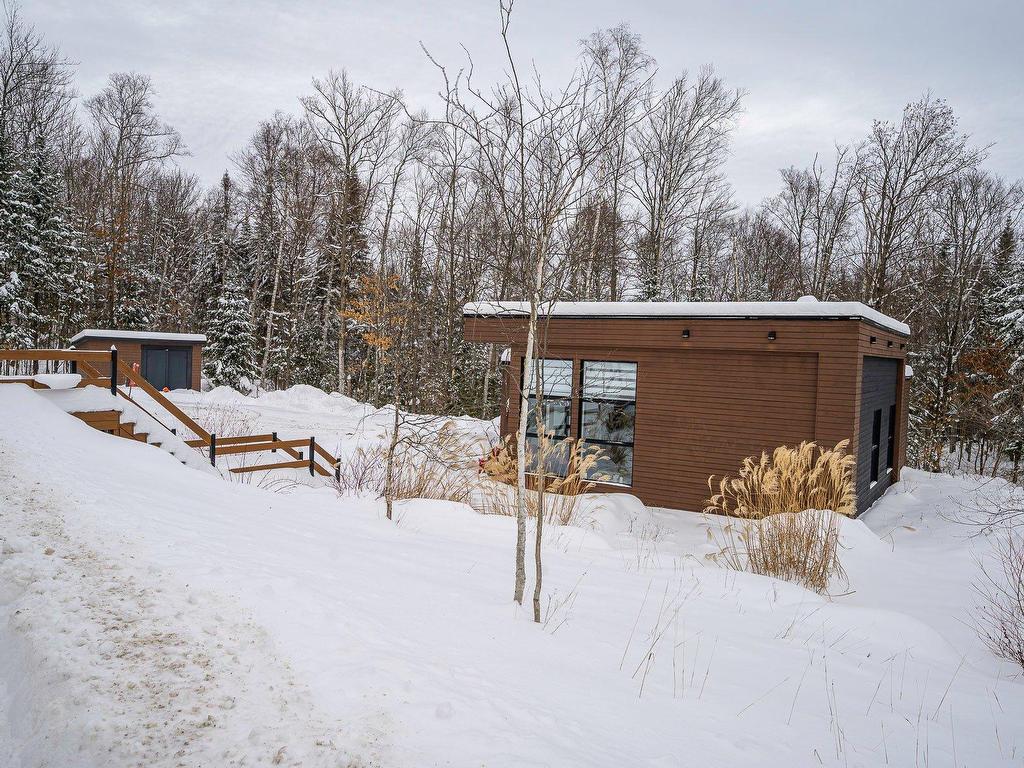 









4109


Rue de la Paroi

,
Sainte-Adèle,




QC
J8B0E7

