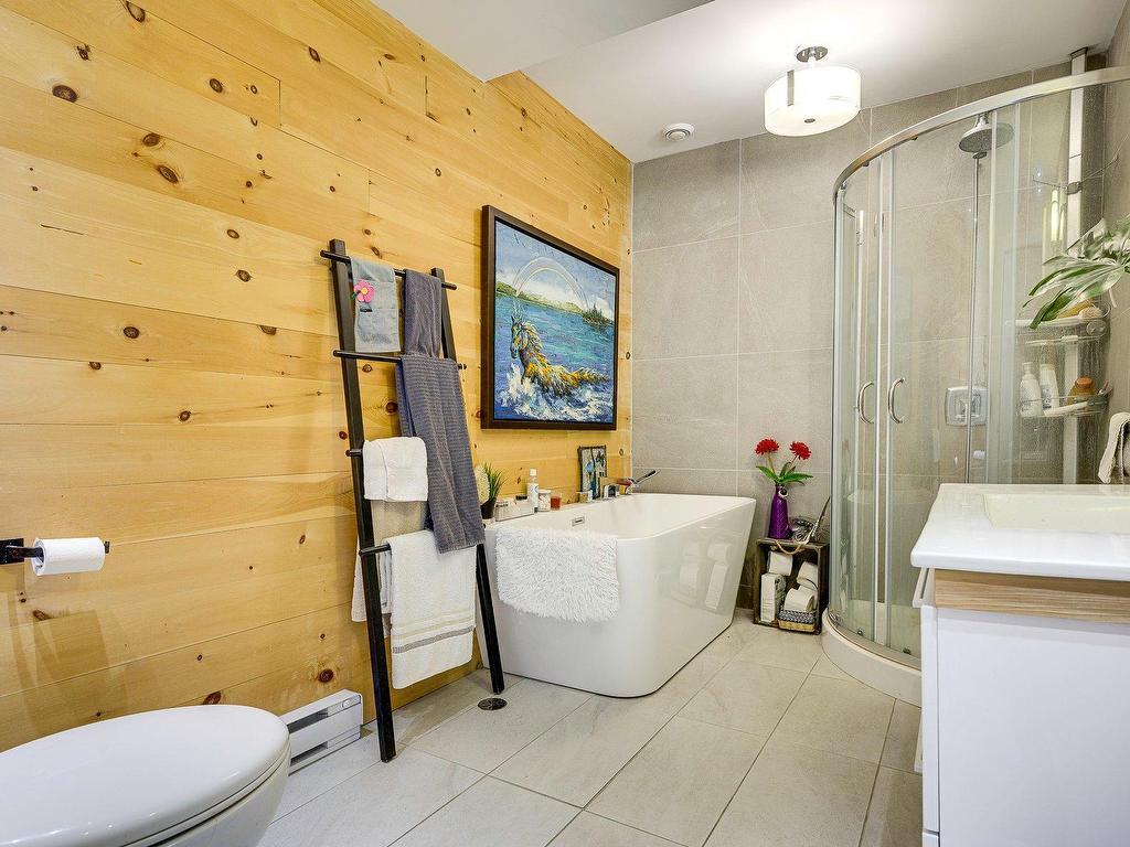 









4109


Rue de la Paroi

,
Sainte-Adèle,




QC
J8B0E7

