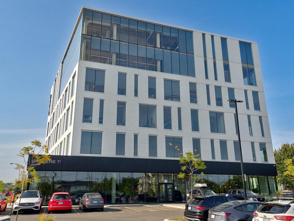 









2


Boul. du Curé-Labelle

, 202B,
Sainte-Thérèse,




QC
J7E2W9

