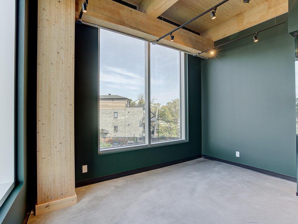 









2


Boul. du Curé-Labelle

, 202B,
Sainte-Thérèse,




QC
J7E2W9


