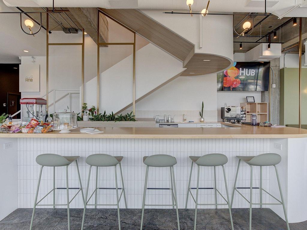









2


Boul. du Curé-Labelle

, 202B,
Sainte-Thérèse,




QC
J7E2W9

