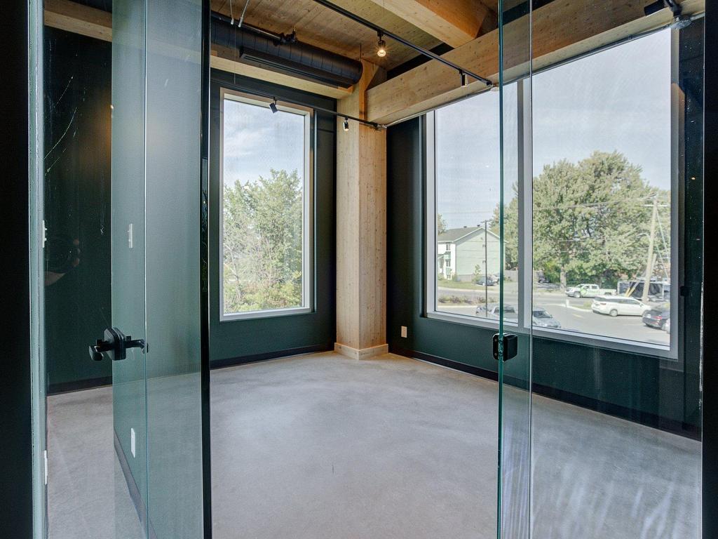 









2


Boul. du Curé-Labelle

, 202B,
Sainte-Thérèse,




QC
J7E2W9

