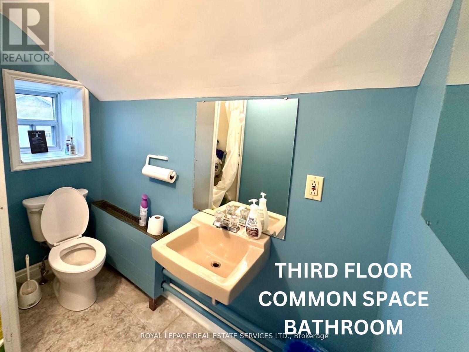 












3RD FL - 268 MAIN STREET N

,
Brampton,




Ontario
L6V1P5

