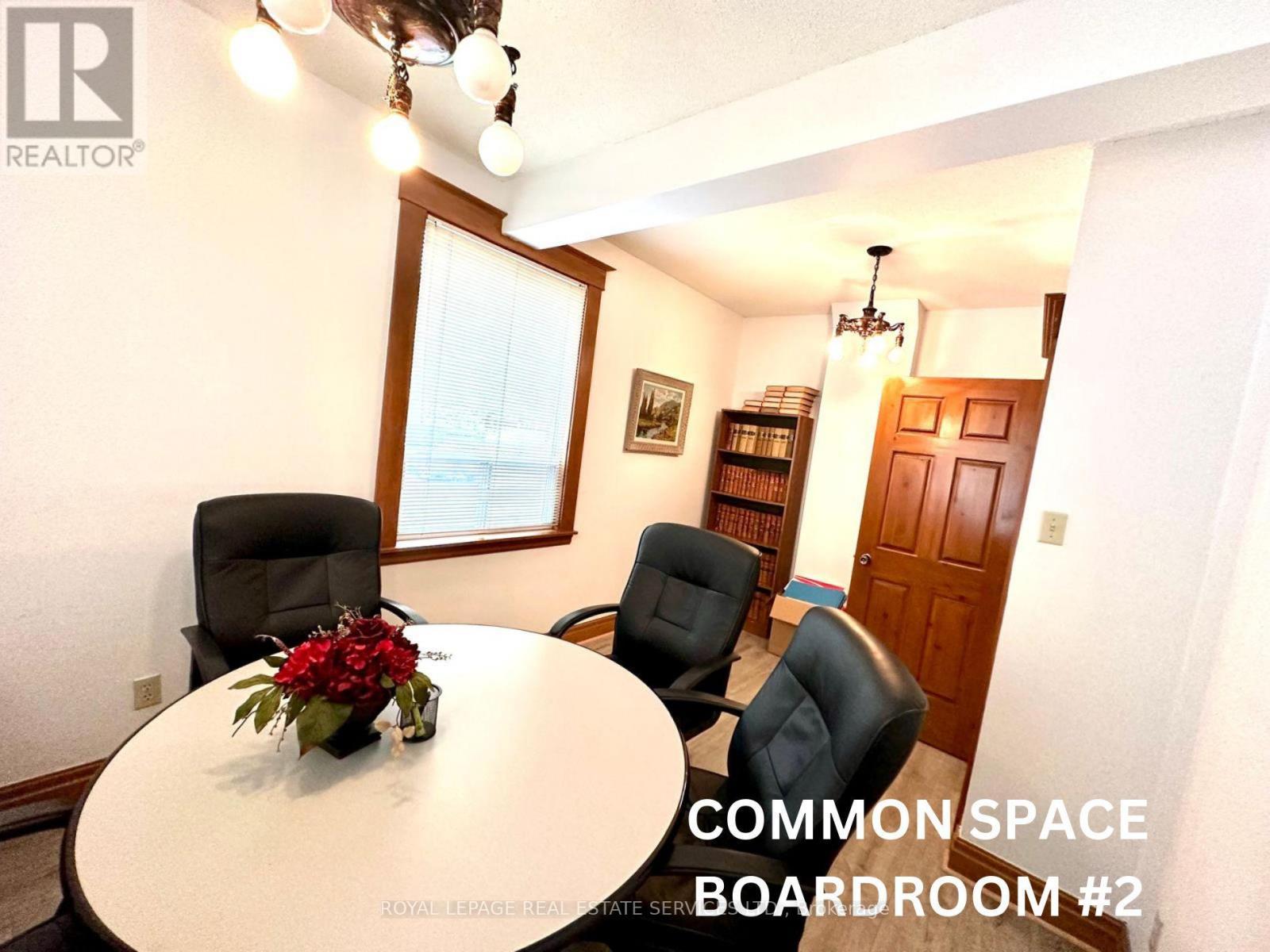 












MAIN FL - 268 MAIN STREET N

,
Brampton,




Ontario
L6V1P5

