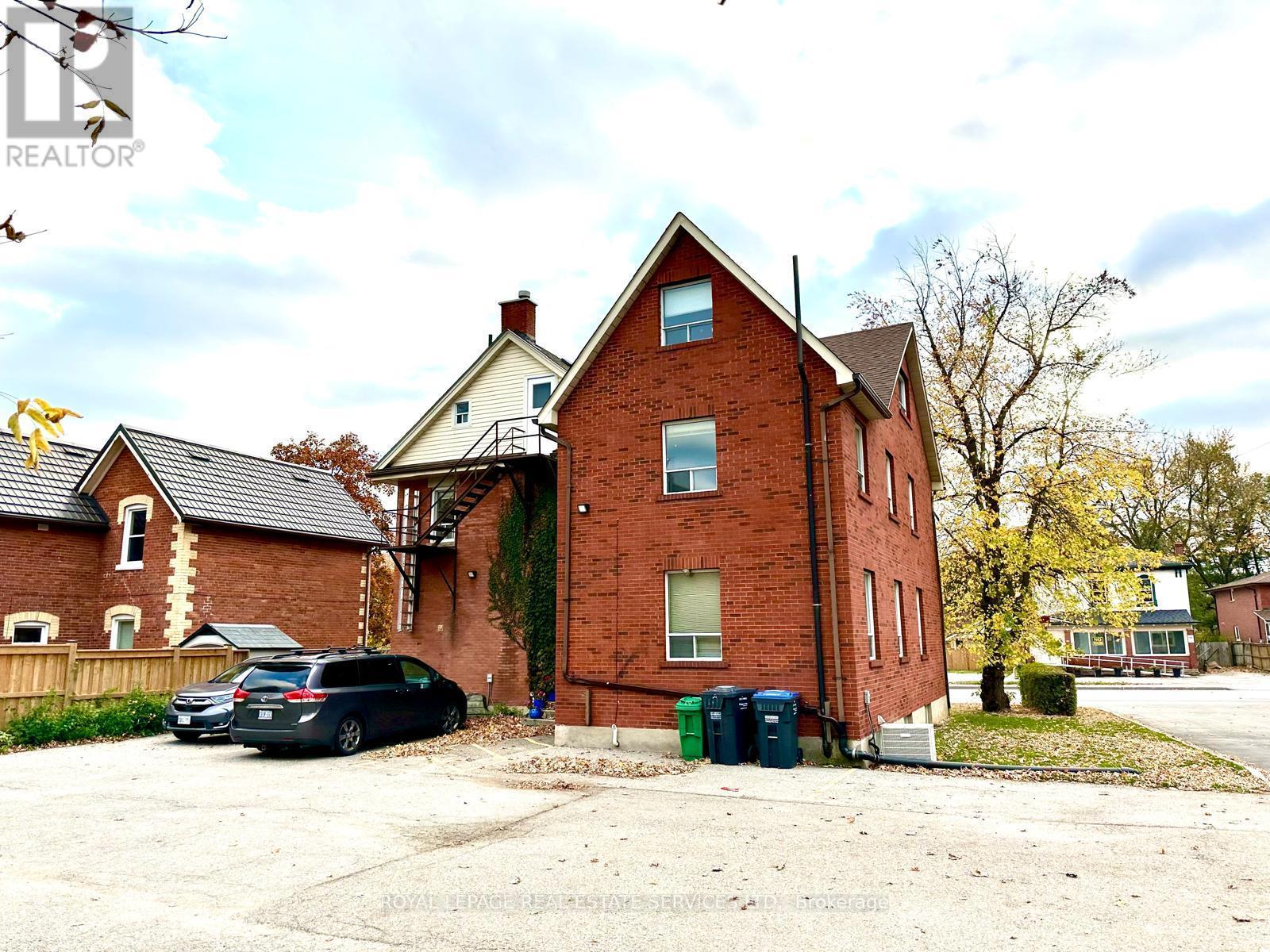 












MAIN FL - 268 MAIN STREET N

,
Brampton,




Ontario
L6V1P5

