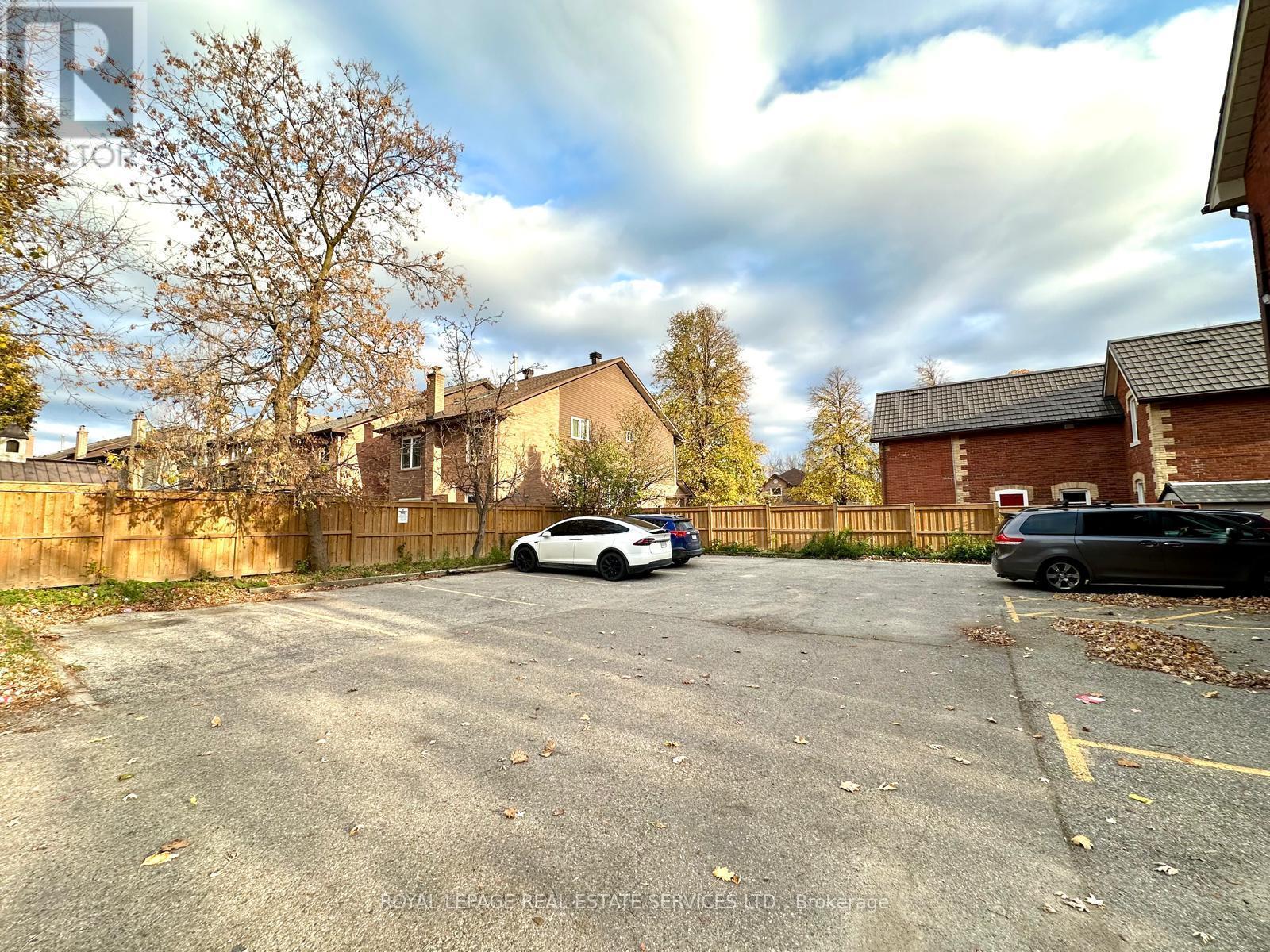 












MAIN FL - 268 MAIN STREET N

,
Brampton,




Ontario
L6V1P5

