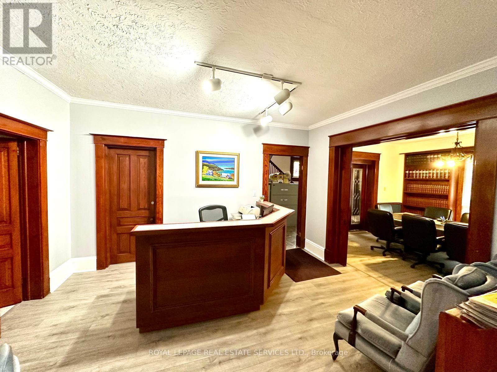 












MAIN FL - 268 MAIN STREET N

,
Brampton,




Ontario
L6V1P5

