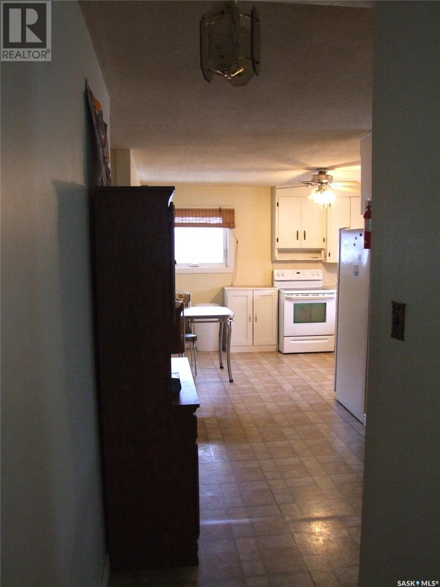 












311 3rd AVENUE E

,
Leader,




Saskatchewan
S0N1H0

