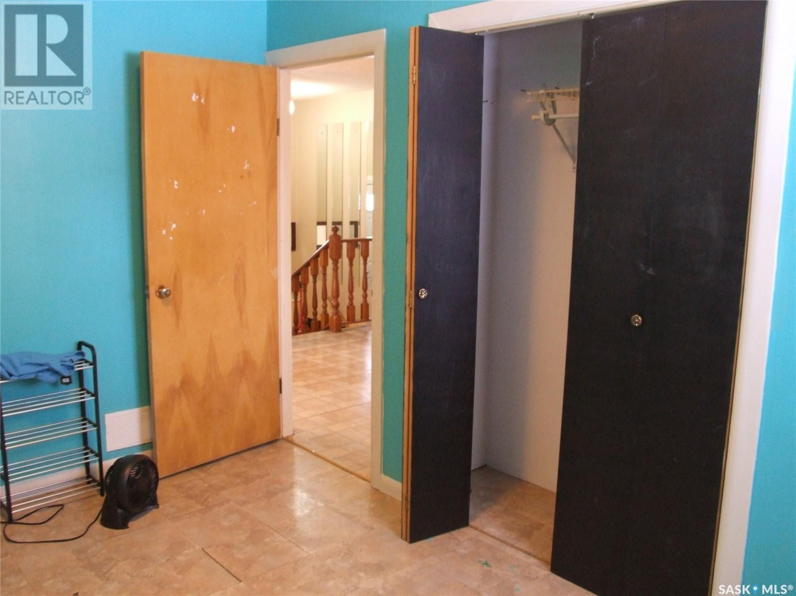 












311 3rd AVENUE E

,
Leader,




Saskatchewan
S0N1H0

