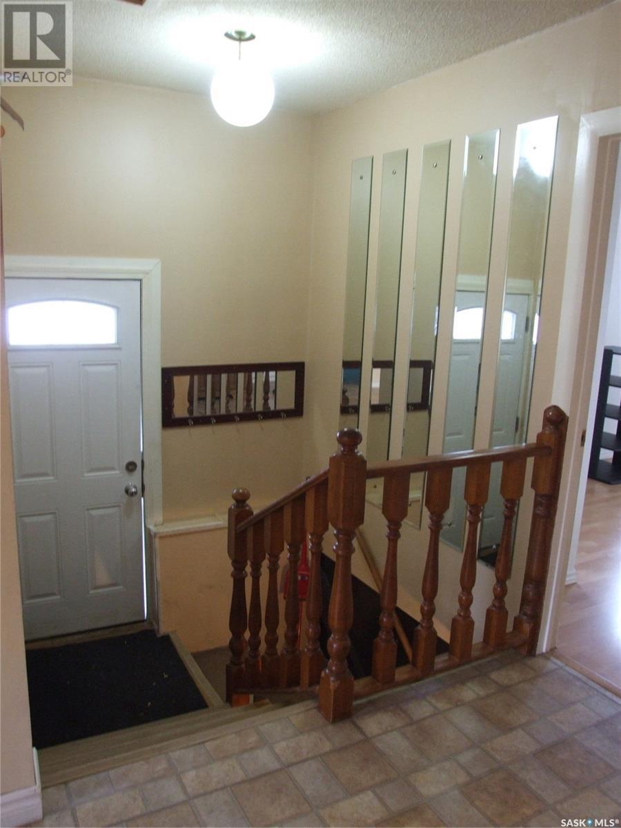 












311 3rd AVENUE E

,
Leader,




Saskatchewan
S0N1H0

