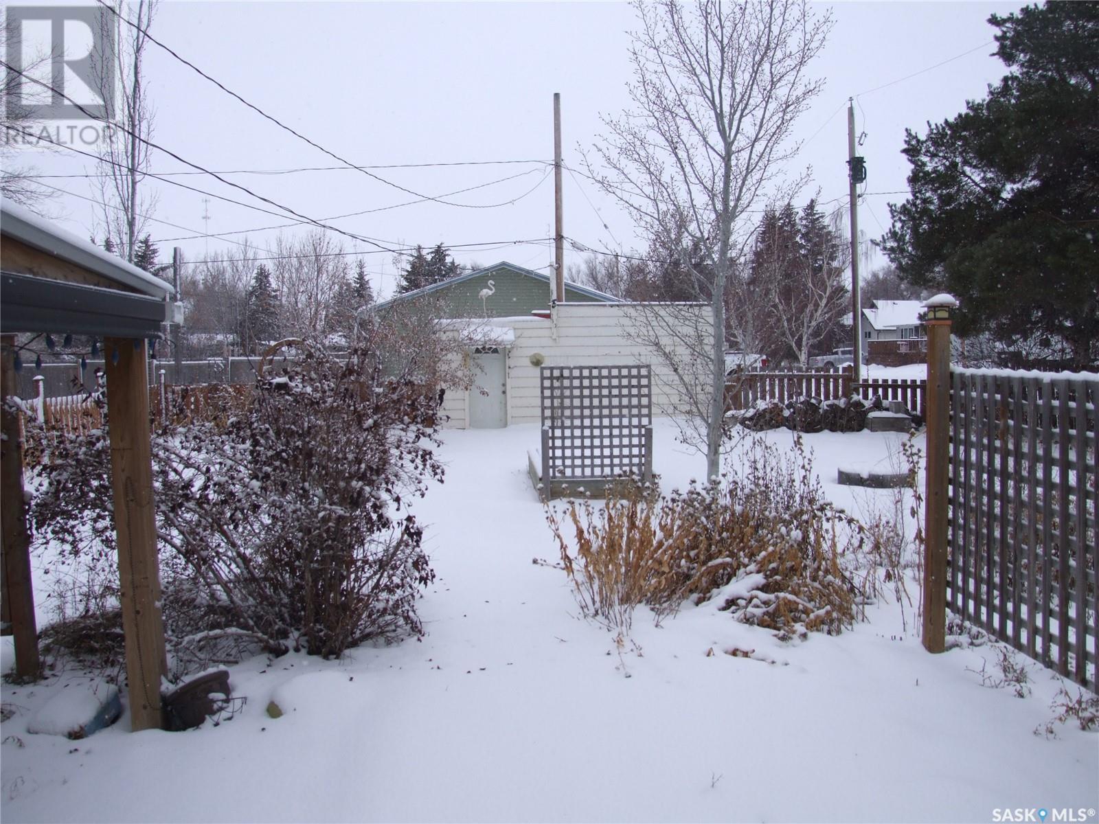 












311 3rd AVENUE E

,
Leader,




Saskatchewan
S0N1H0

