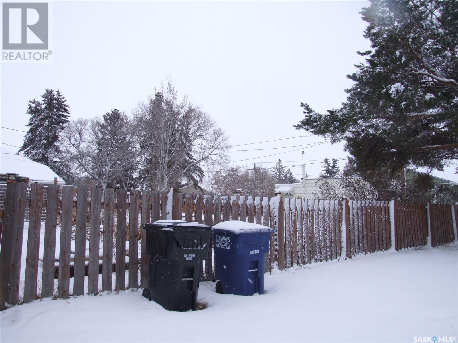 












311 3rd AVENUE E

,
Leader,




Saskatchewan
S0N1H0

