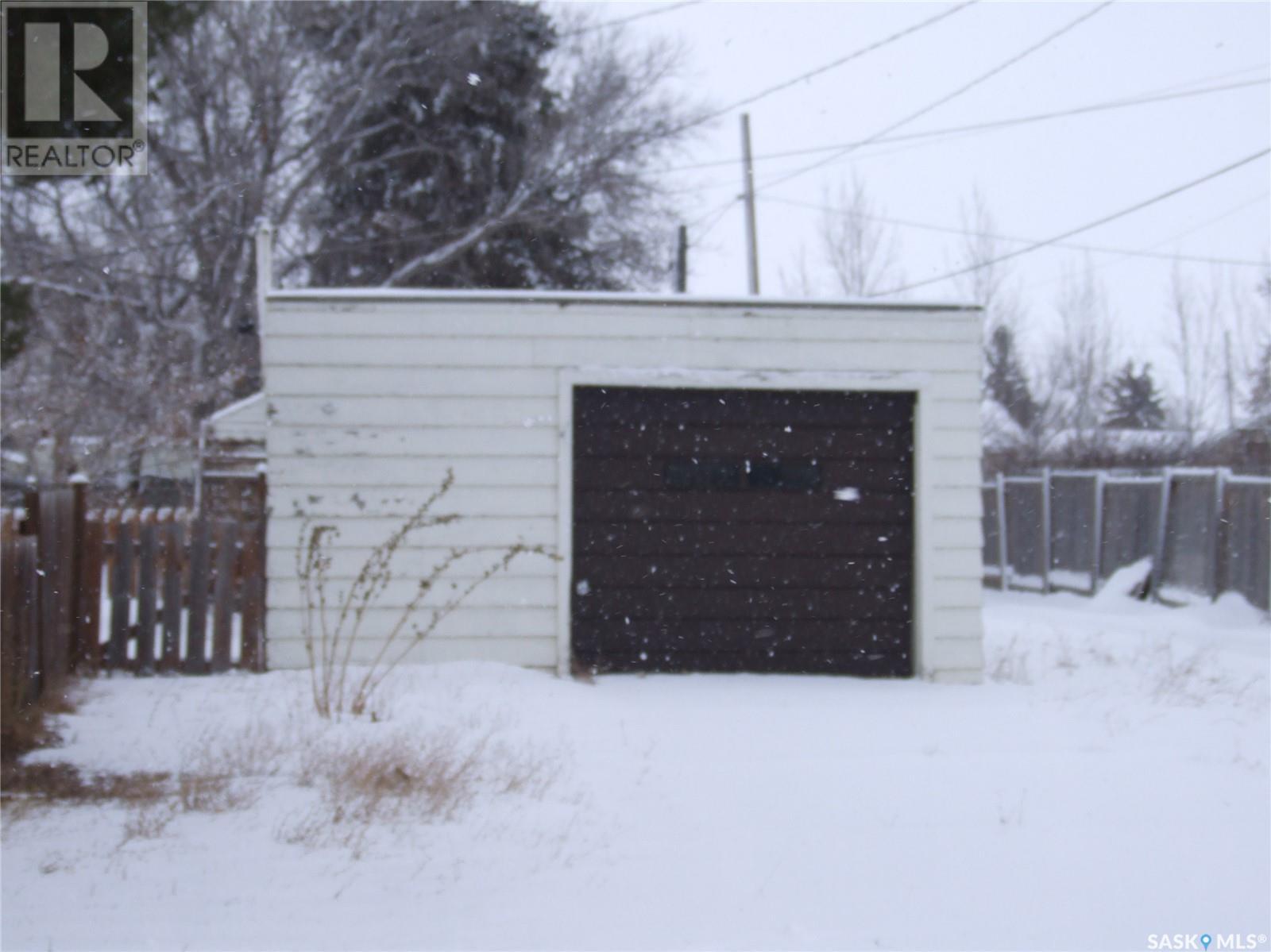 












311 3rd AVENUE E

,
Leader,




Saskatchewan
S0N1H0

