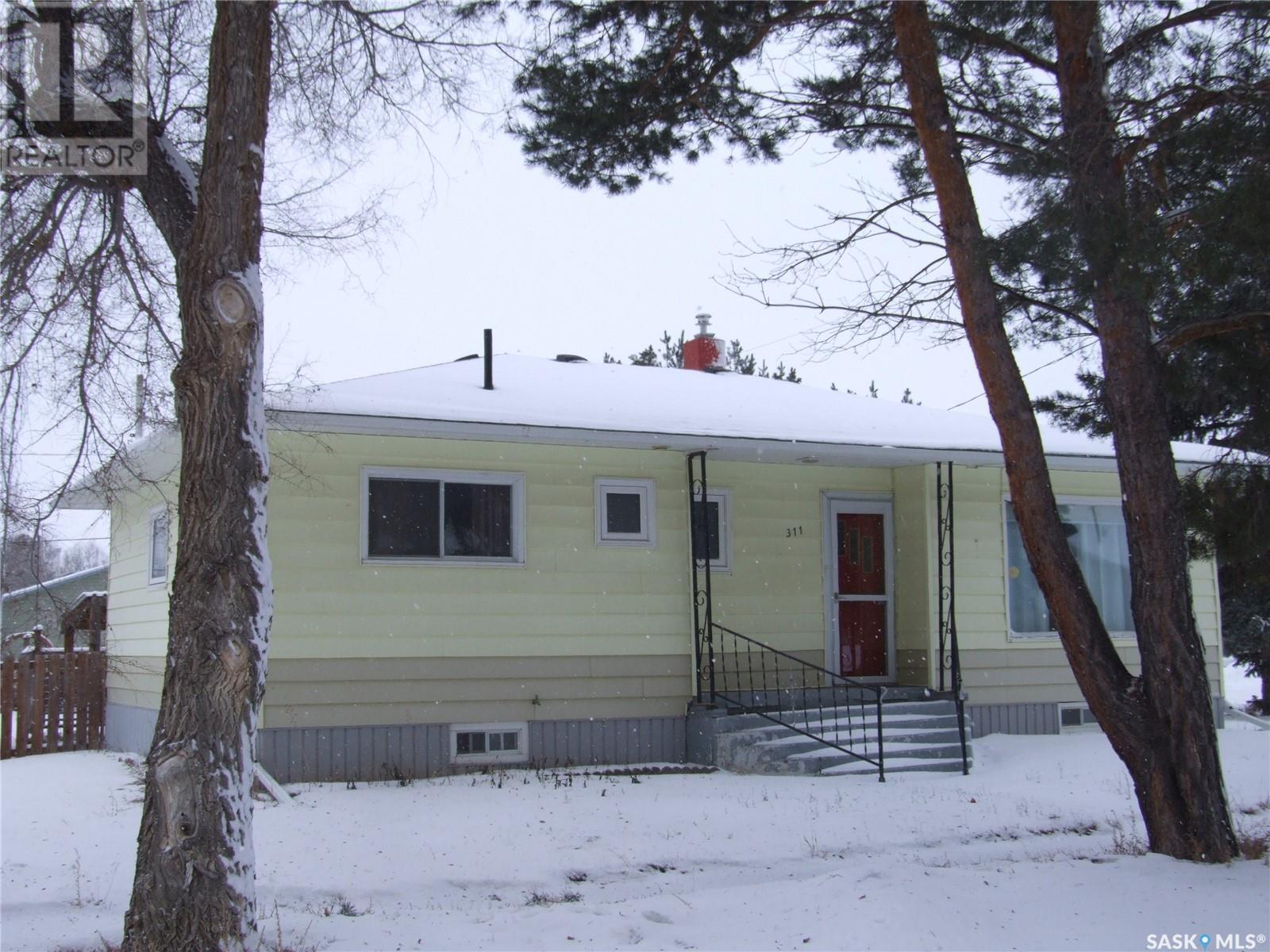 












311 3rd AVENUE E

,
Leader,




Saskatchewan
S0N1H0

