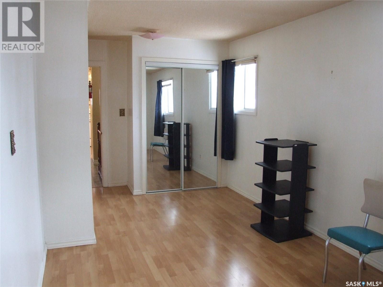 












311 3rd AVENUE E

,
Leader,




Saskatchewan
S0N1H0

