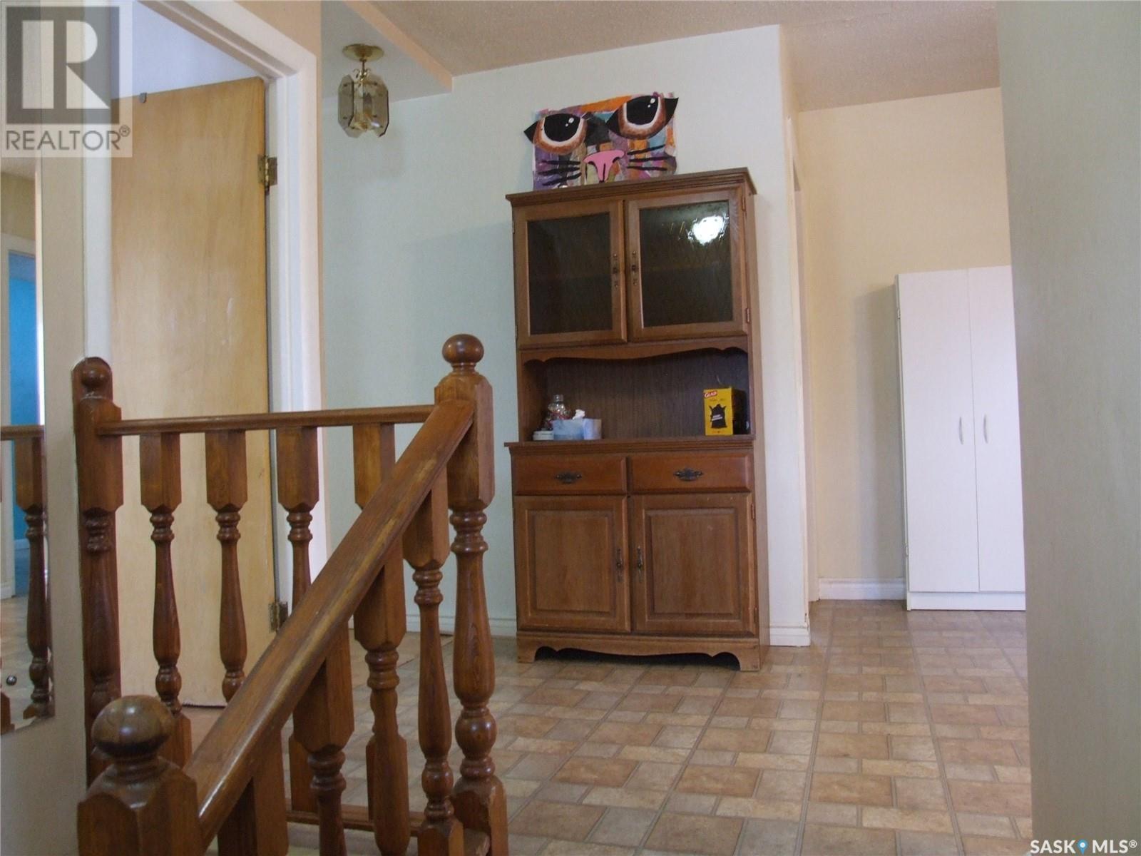 












311 3rd AVENUE E

,
Leader,




Saskatchewan
S0N1H0

