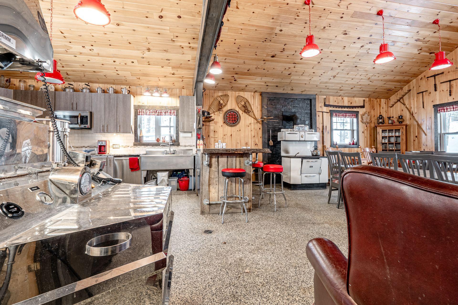 









61Y


Ch. Bonnaly

,
Orford,




QC
J1X6L3

