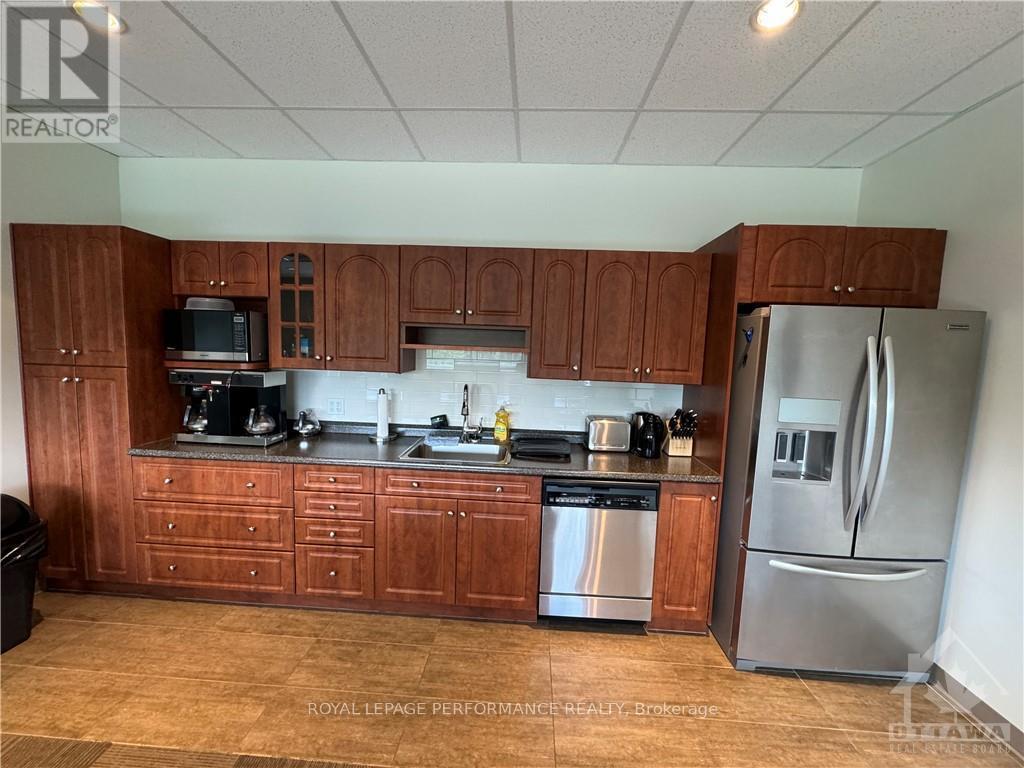 












200 - 4471 INNES ROAD

,
Ottawa,




Ontario
K4A1A7

