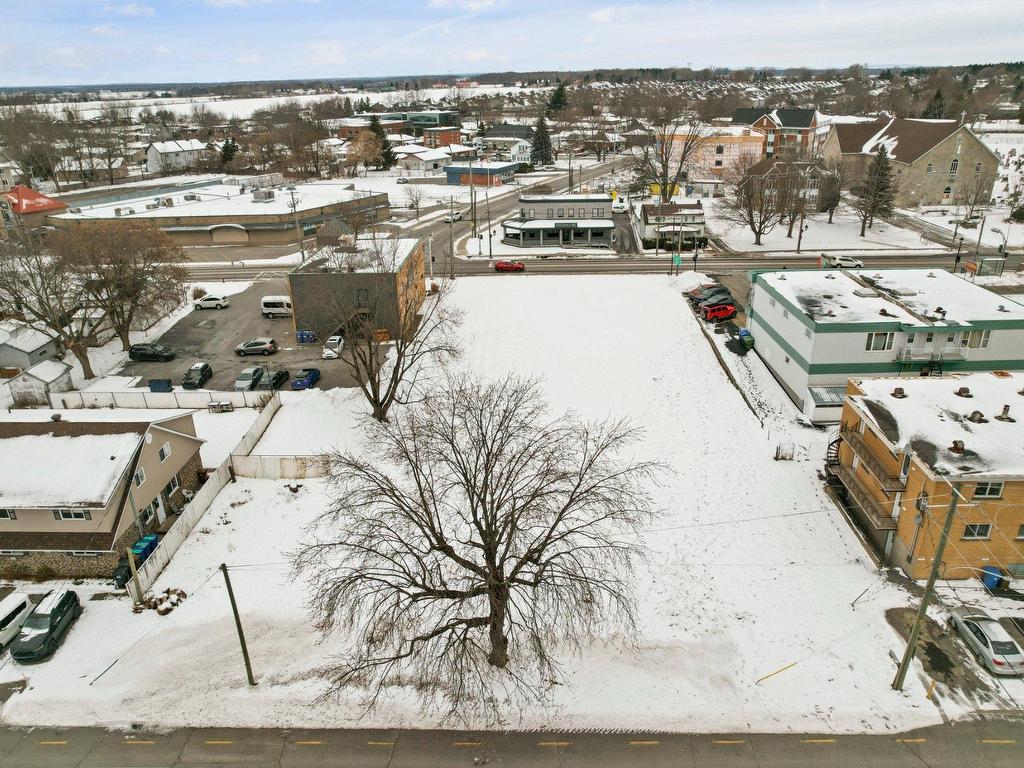 









907


Rue St-Joseph

,
Mercier,







QC
J6R2K9

