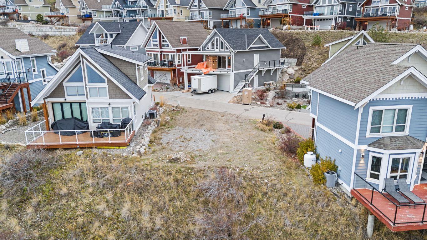 









6941


Barcelona

Drive,
Kelowna,







BC
V1Z 3R8


