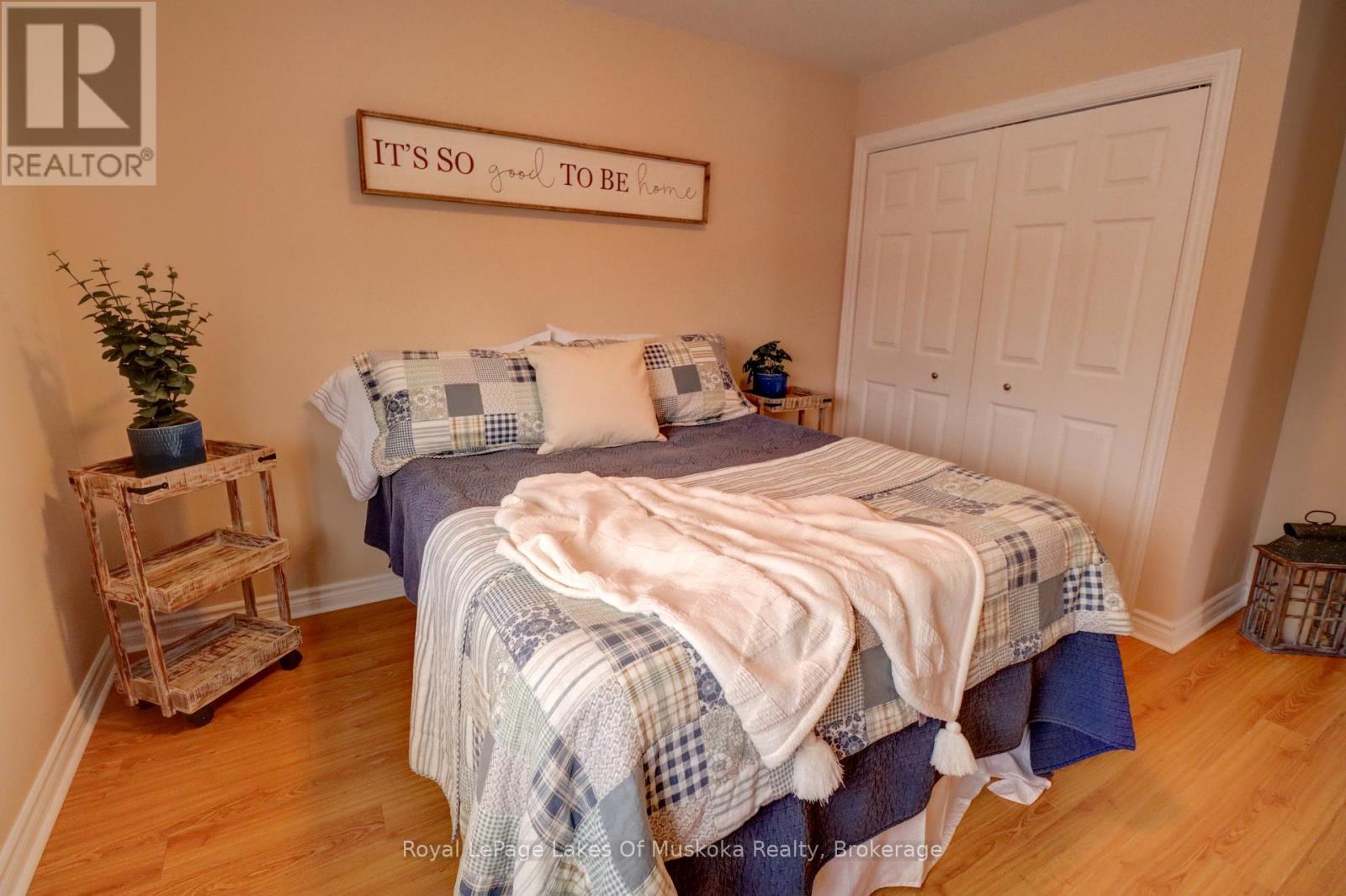 












19 CAIRNS CRESCENT

,
Huntsville (Chaffey),




Ontario
P1H1Y3

