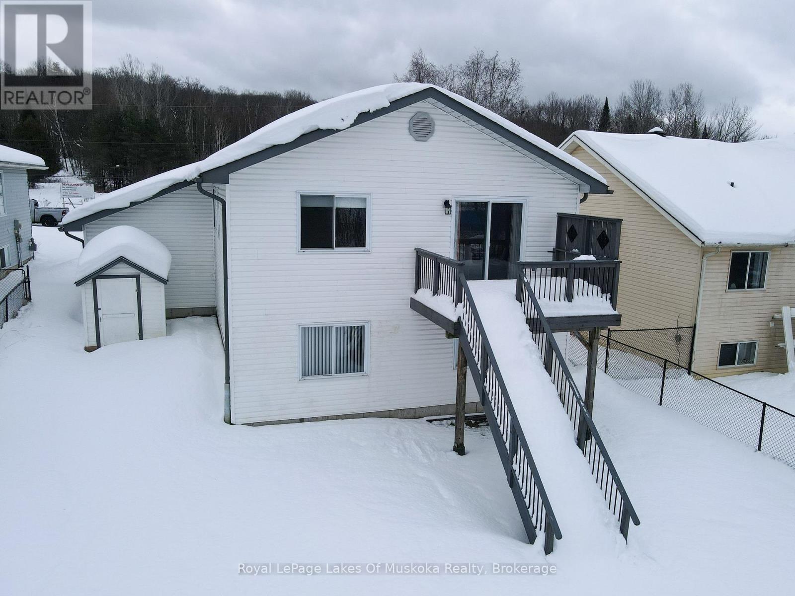












19 CAIRNS CRESCENT

,
Huntsville (Chaffey),




Ontario
P1H1Y3

