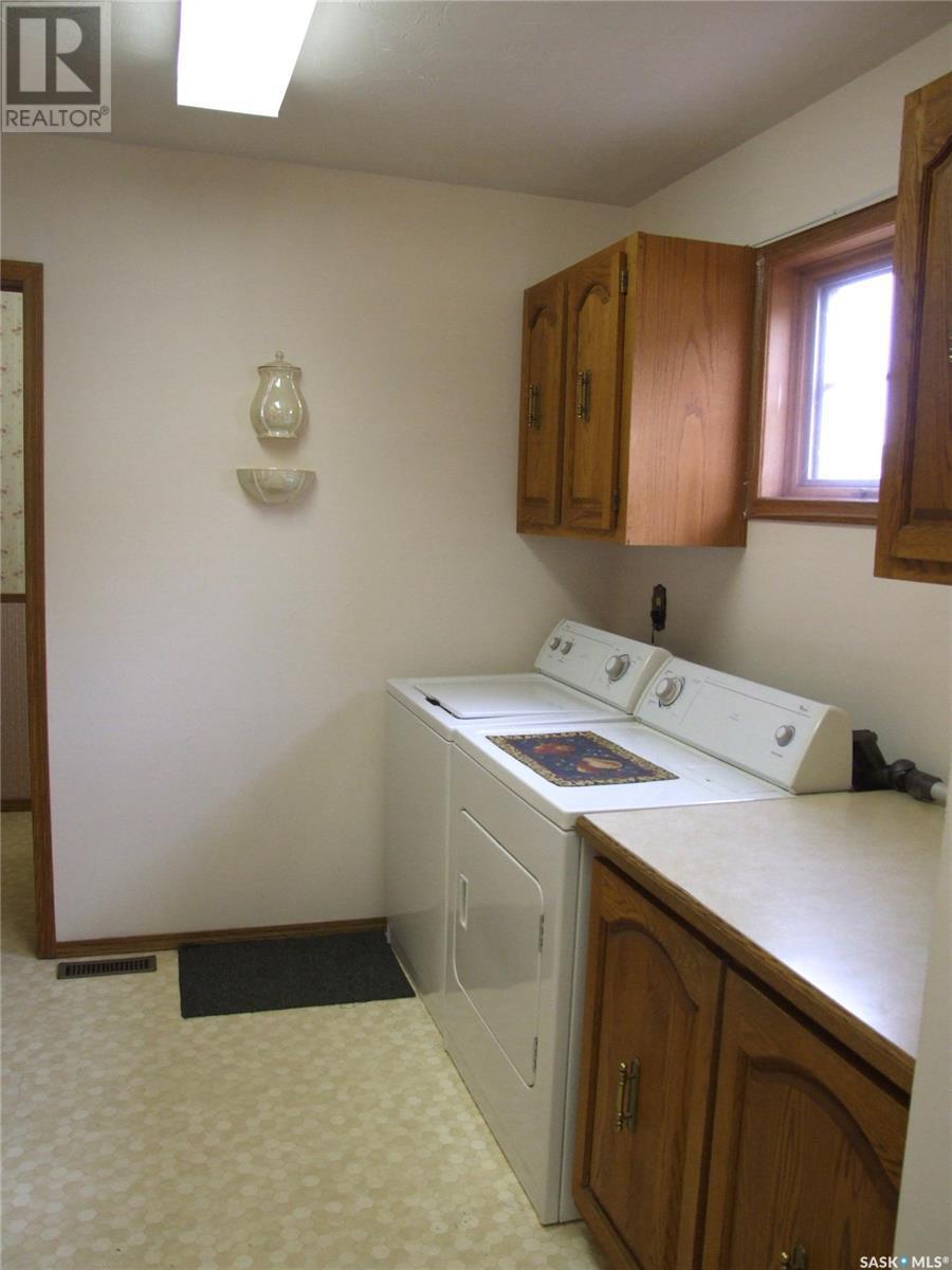 












316 8th STREET W

,
Leader,




Saskatchewan
S0N1H0

