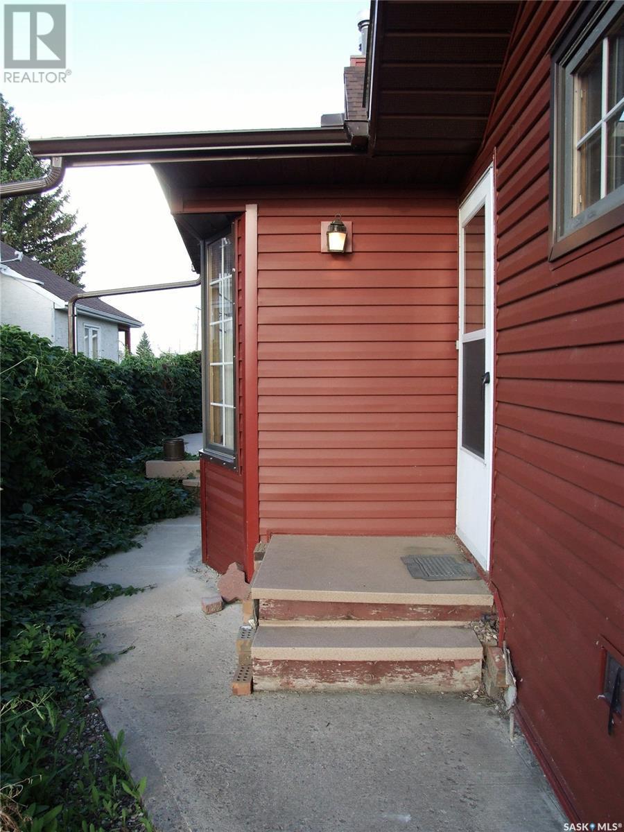 












316 8th STREET W

,
Leader,




Saskatchewan
S0N1H0

