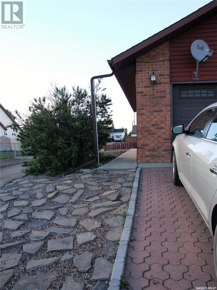 












316 8th STREET W

,
Leader,




Saskatchewan
S0N1H0

