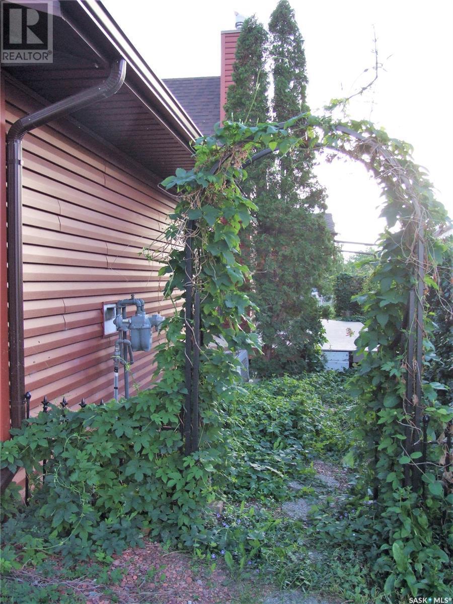 












316 8th STREET W

,
Leader,




Saskatchewan
S0N1H0

